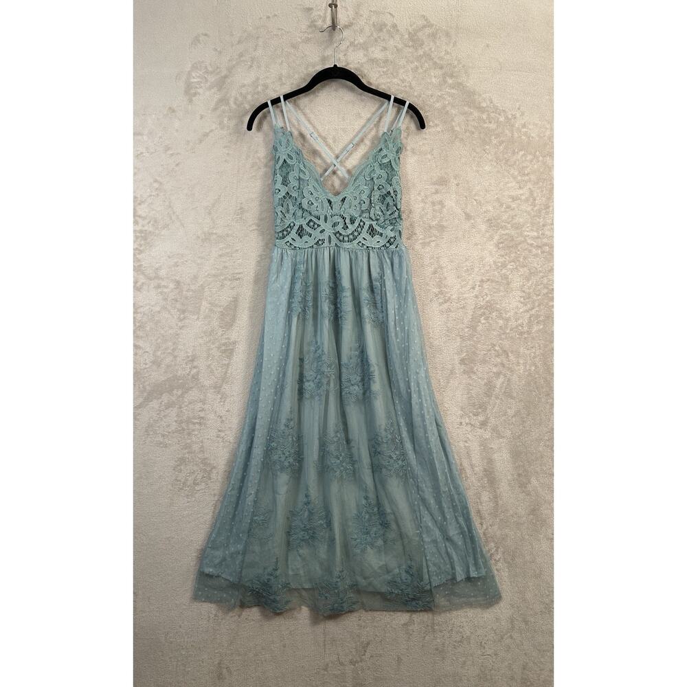 Magnolia Boutique Crochet Embroidered Lace Dress Size S Fairy Ethereal Coquette